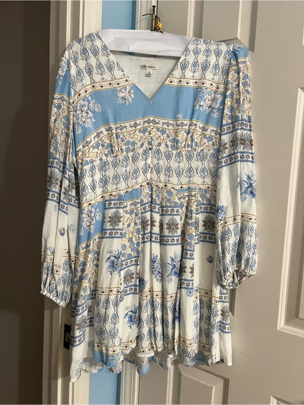 Versona Blue & White Floral Long Sleeve V-Neck Dress